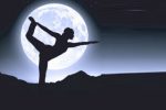 saluto alla luna poszione yoga